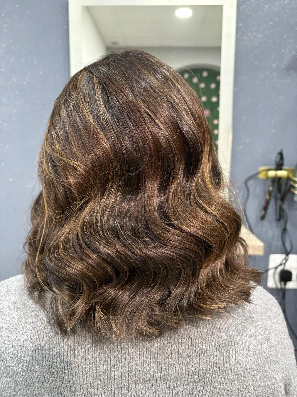 Soft, flowing waves