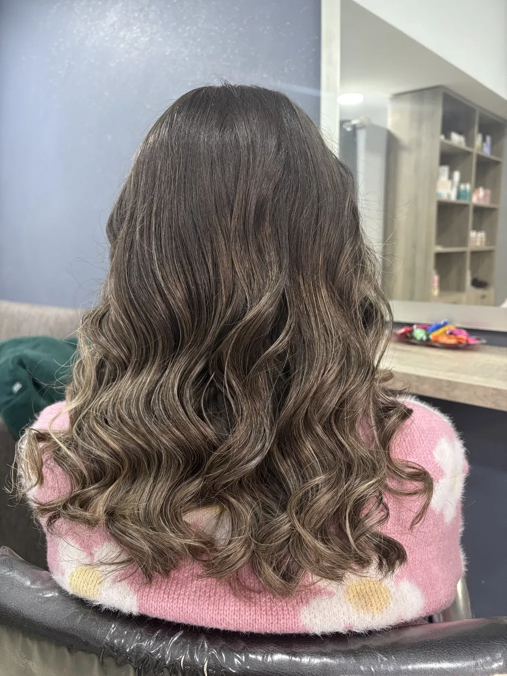 Glossy, loose waves