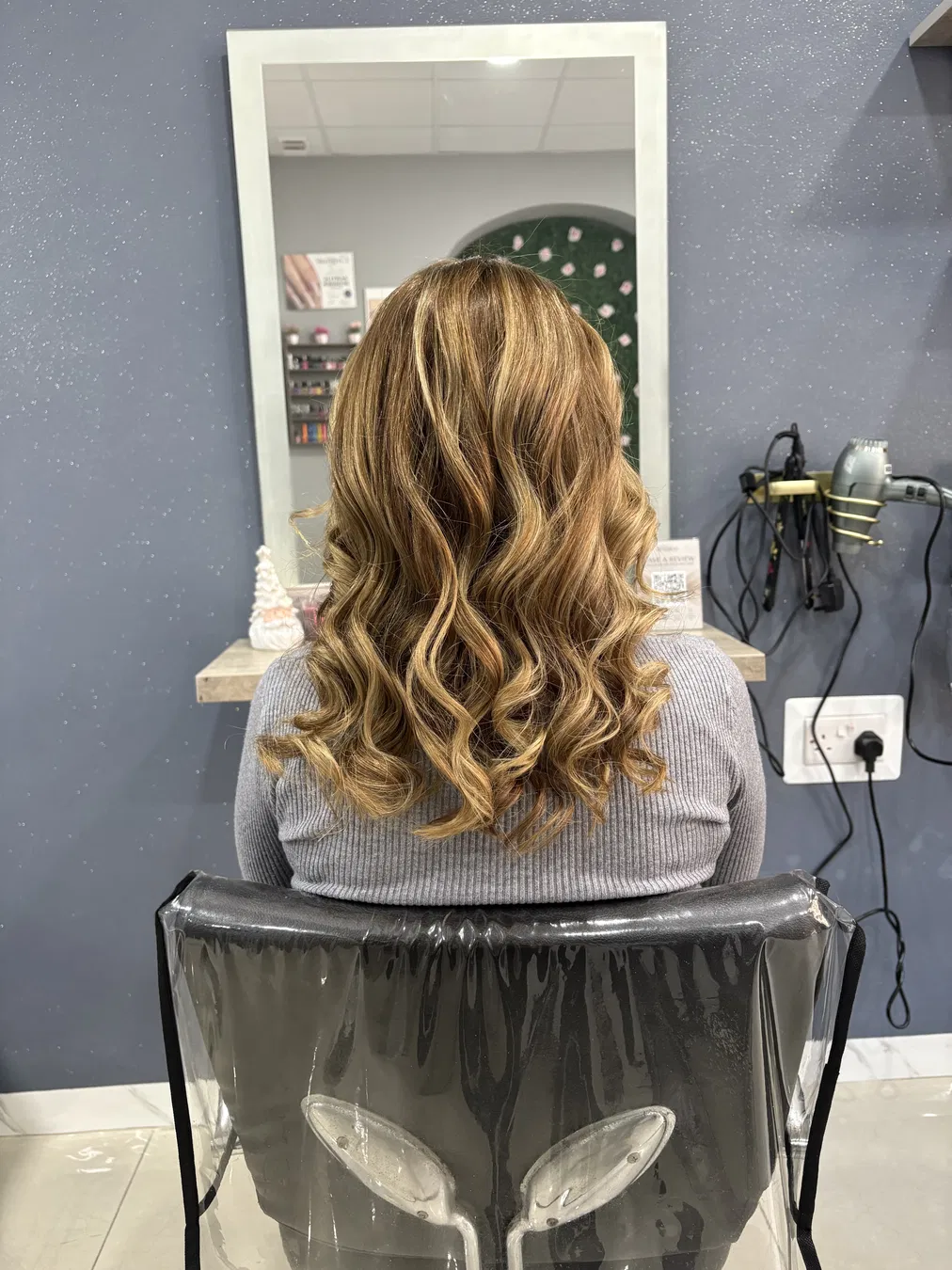 Waves with natural movement